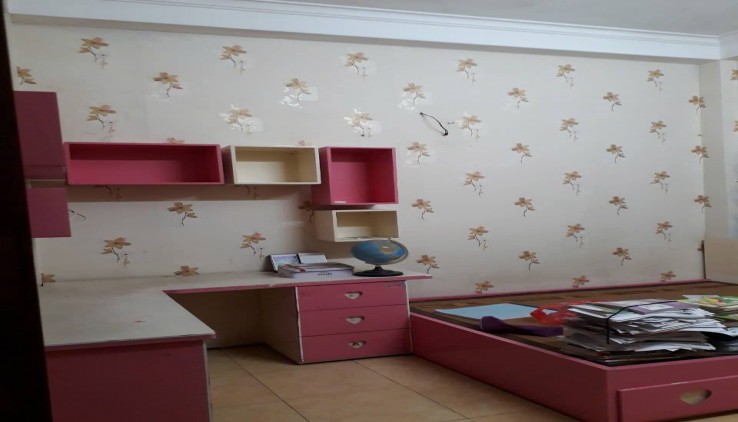 Kịch độc - CCMN 215 Giáp Nhất tầng 1 - 50m2, 2 ngủ - Hàng xóm Royal